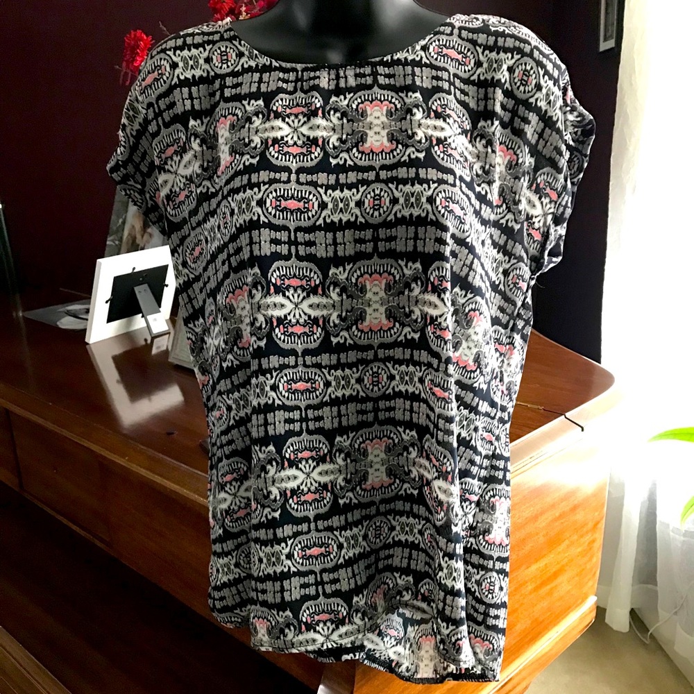 Women’s Pink Republic quarter sleeve top